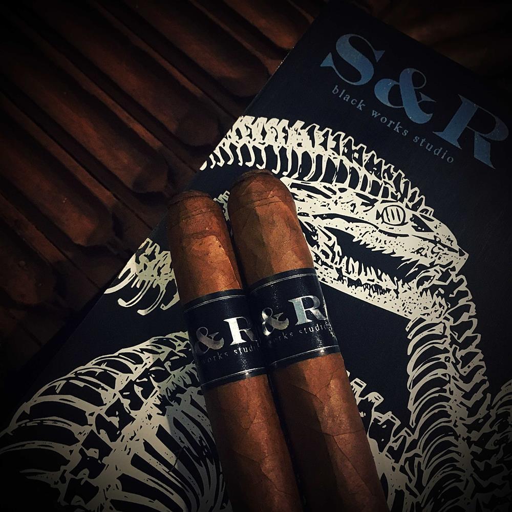 Black Works Studio S&R Cigar